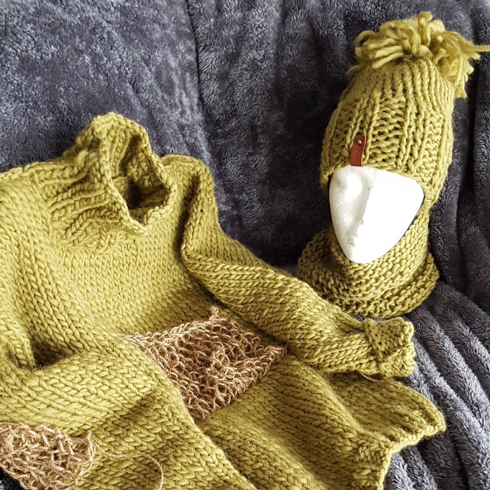 Wool winter set, sweater, matching hat and scarf,olive green color, hand knitted